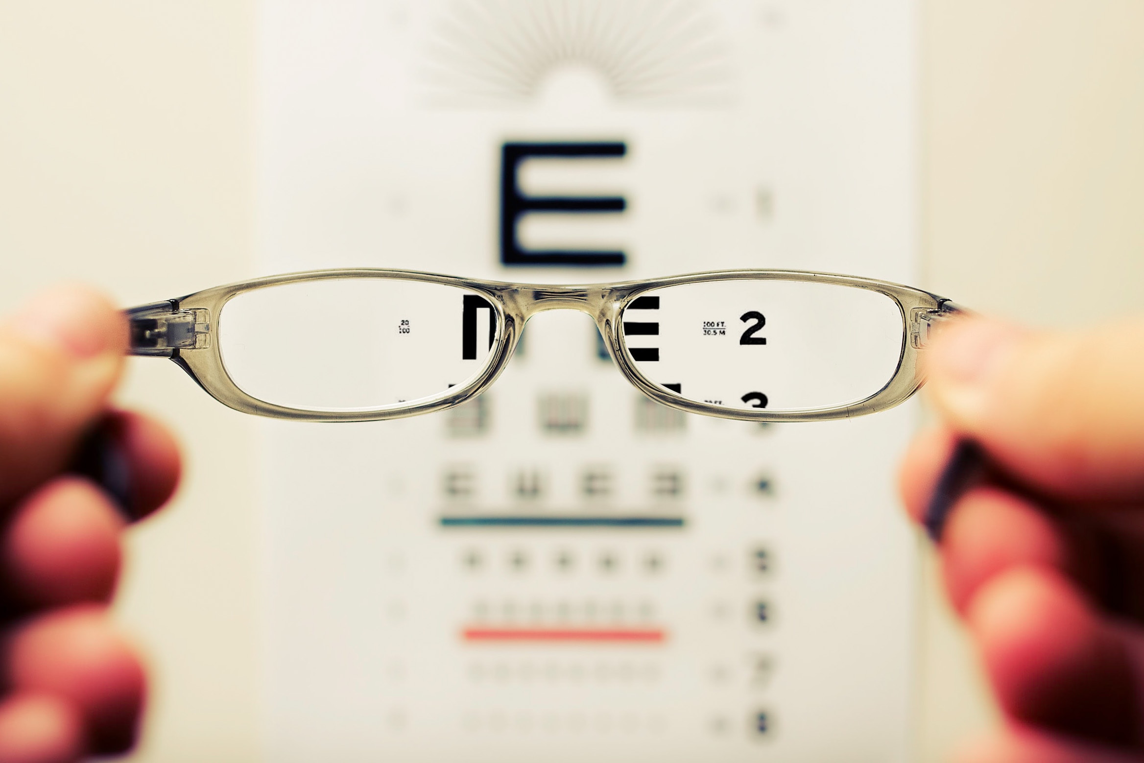 Staying Focused: Eyesight Requirements for Driving in the UK